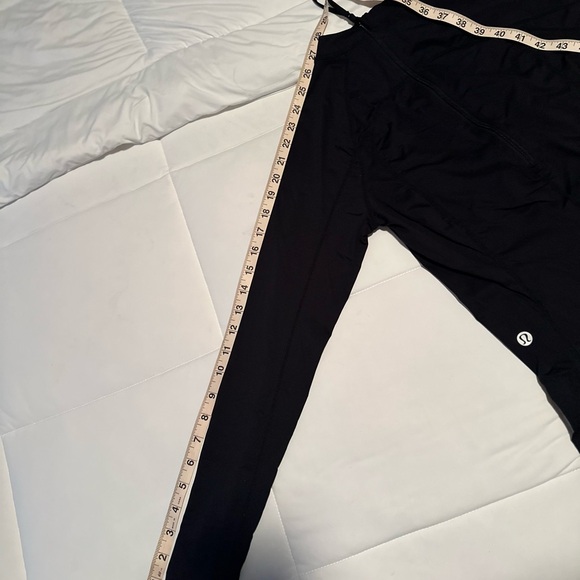 Lululemon One Love Rashguard NWOT - Picture 5 of 12